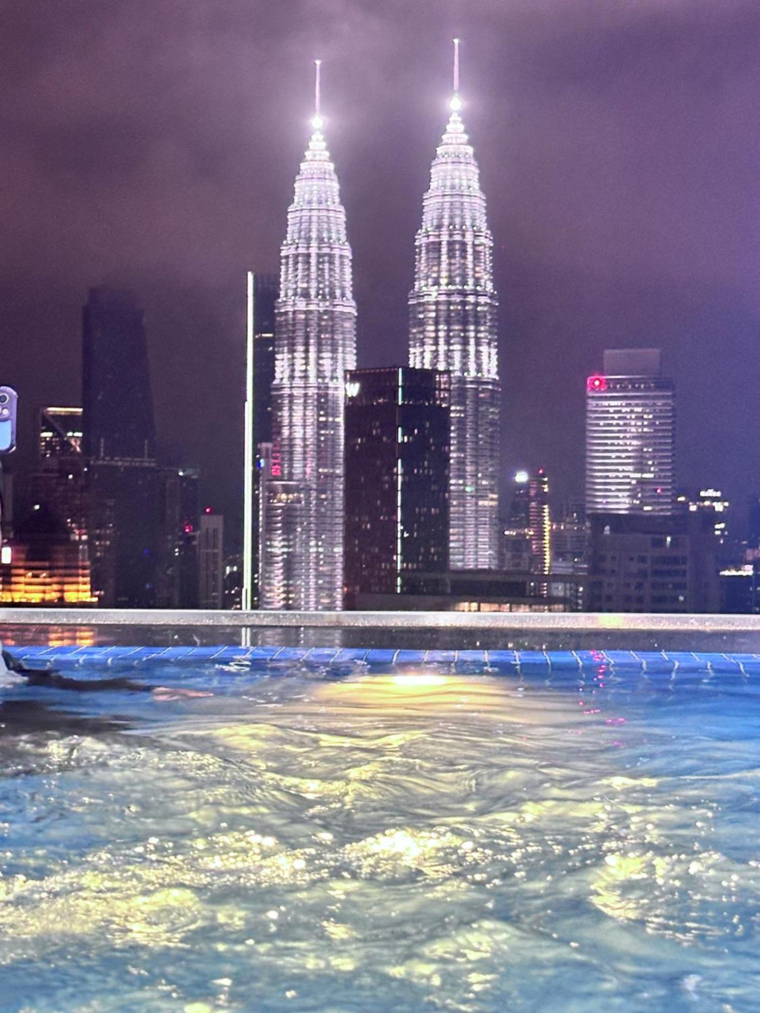 Apartamento The Luxe Infinitum Klcc By Sahara Kuala Lumpur Exterior foto